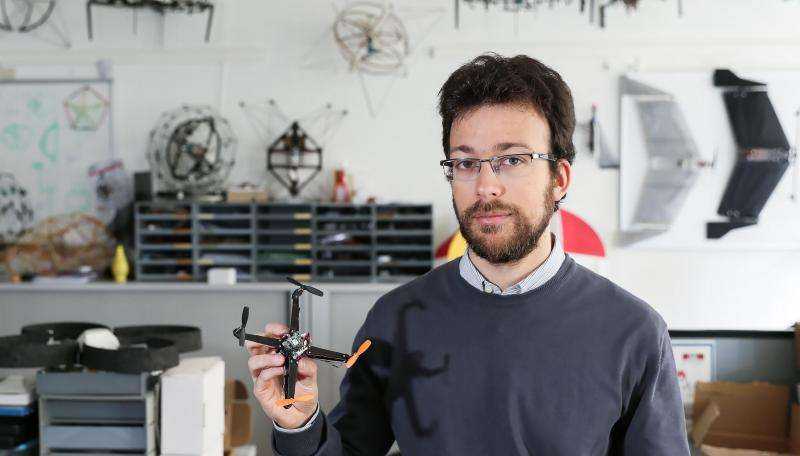 Αυτό το UAV χωρά στην τσέπη σου…