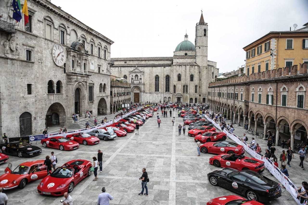 Ferraris-at-2015-Mille-Miglia-3