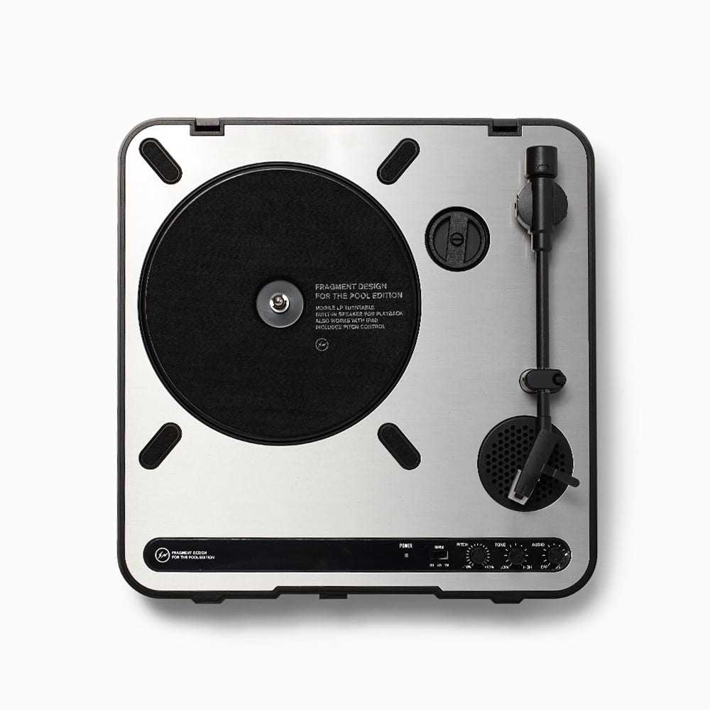 the POOL aoyama x ION Audio Portable Turntable