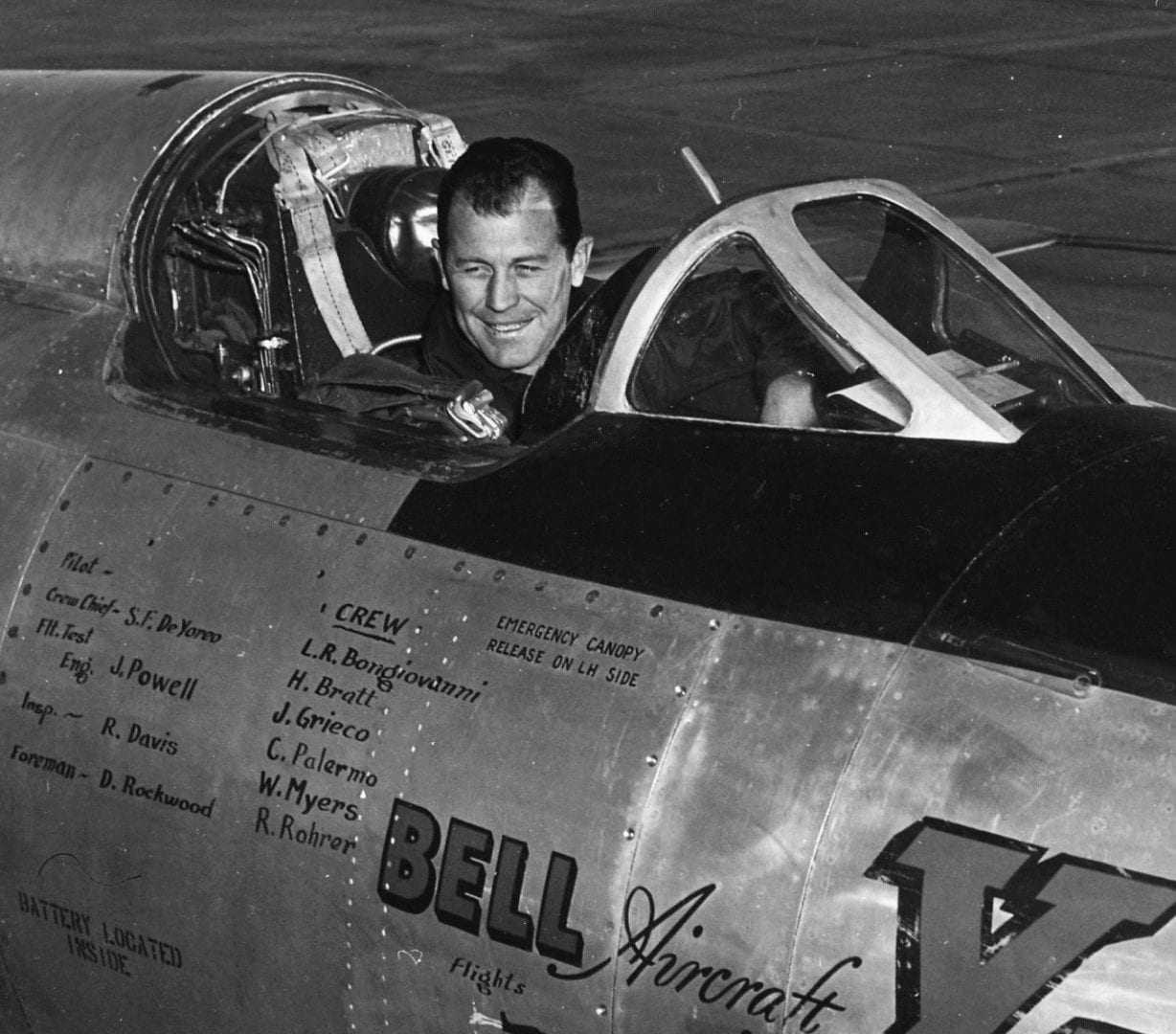 1409x1239xYEAGER-Charles-E.-Chuck-Major-USAF-in-the-cockpit-of-the-Bell-X-1A.jpg.pagespeed.ic.AiGNVE1Qo2