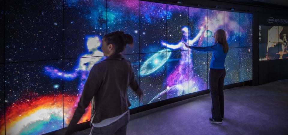 CES 2016 – “Experience Amazing”