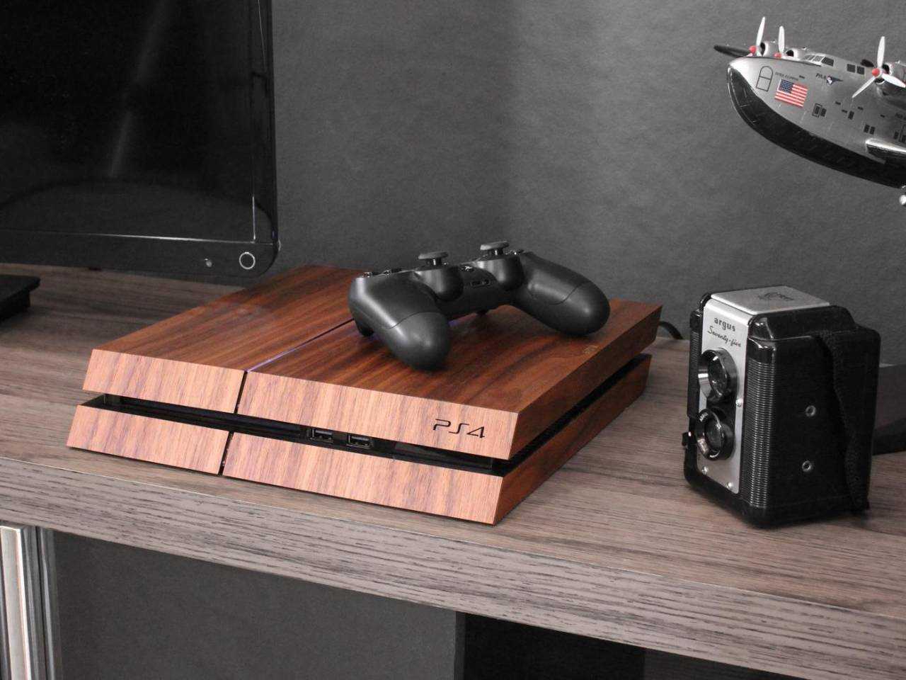 Toast Wooden Playstation 4
