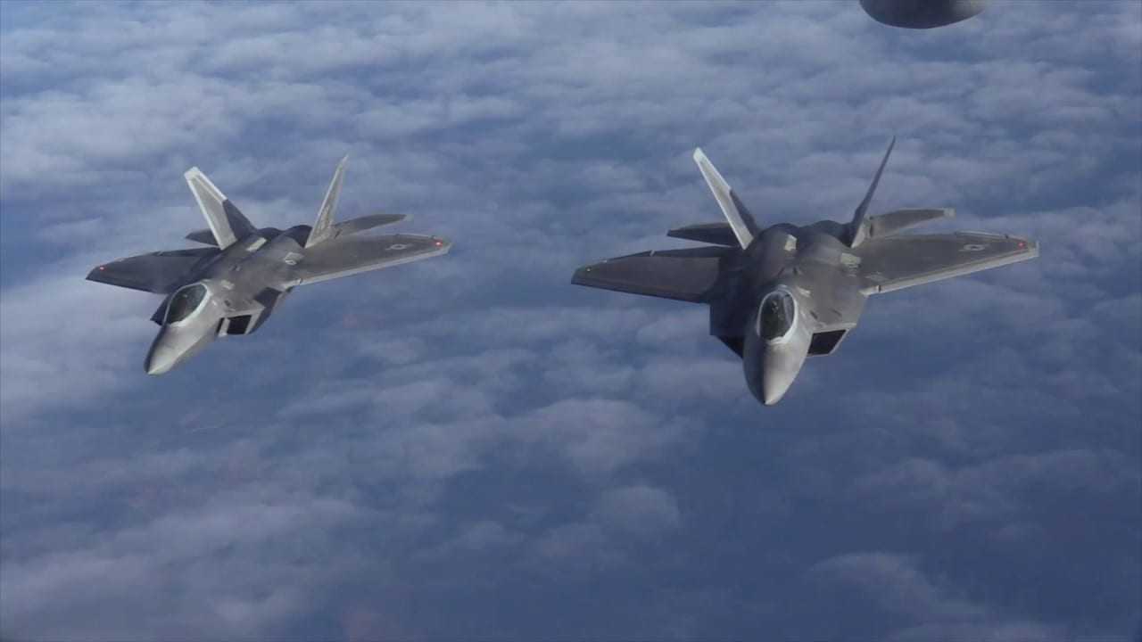 F-22 + F-15E – Σε Εναέρια Μαγεία