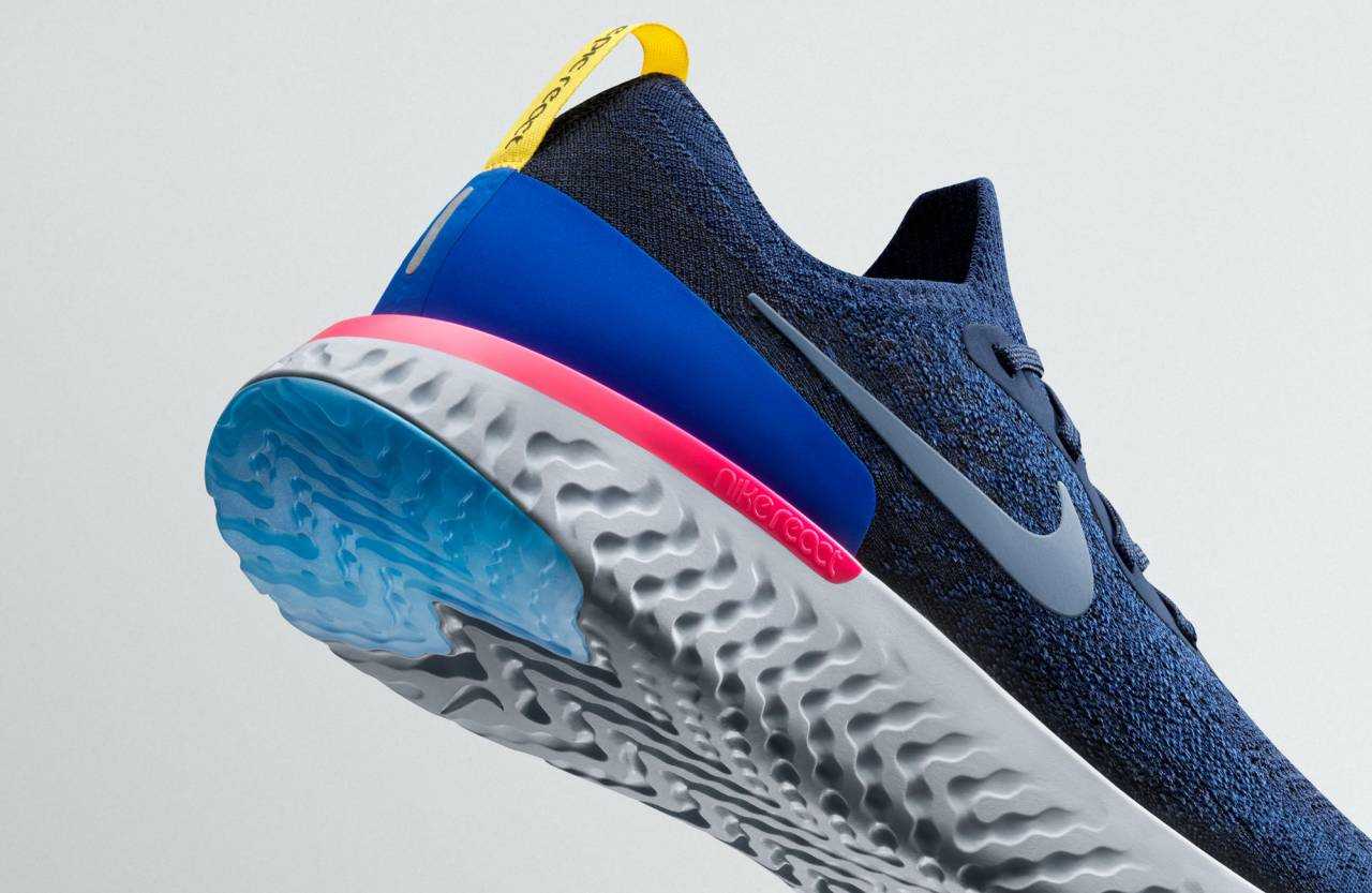 Nike Epic React Flyknit Running
