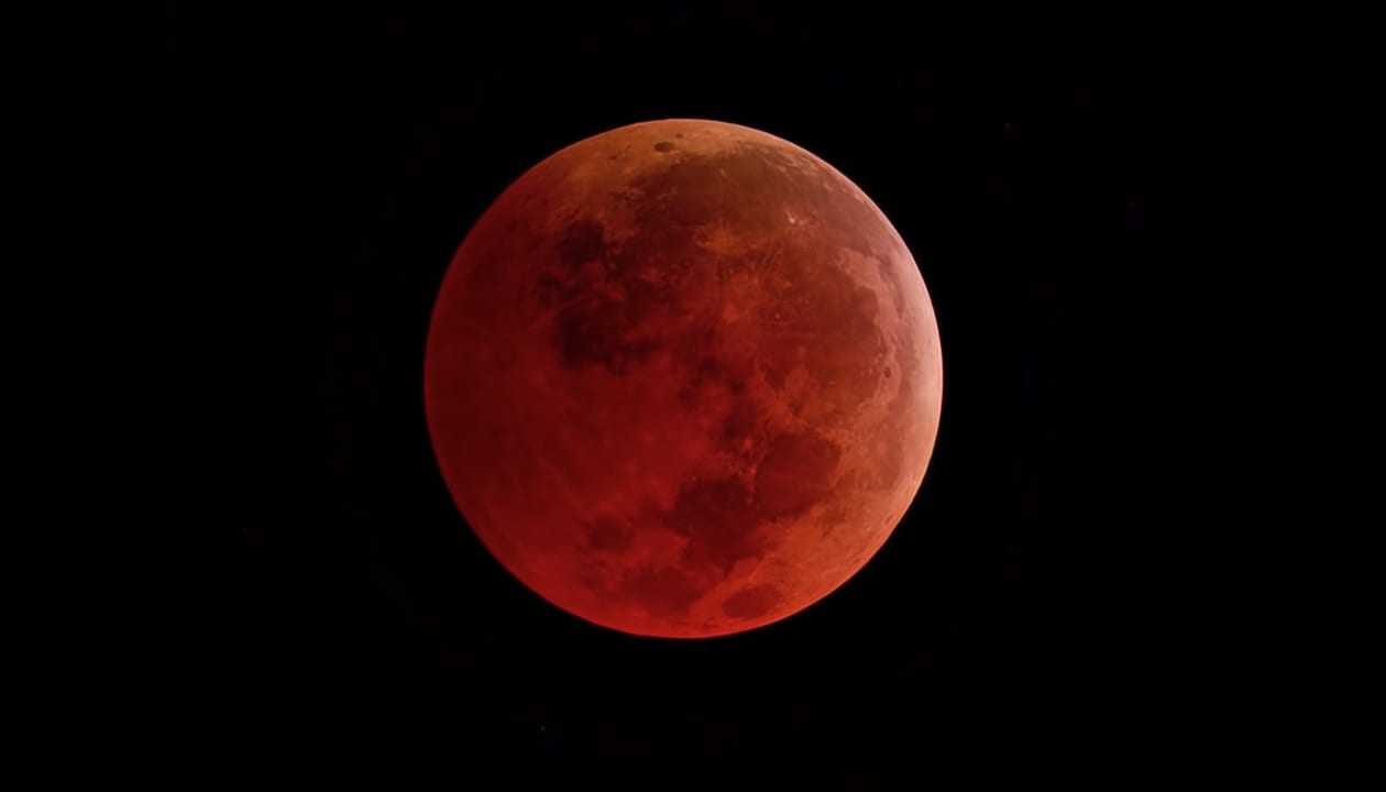 Super Blue Blood Moon over NASA-JPL