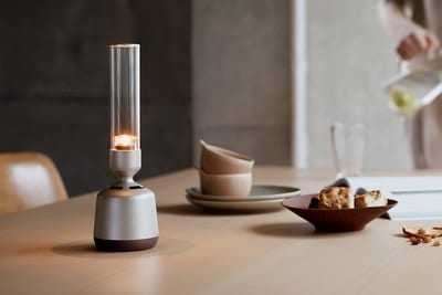 Το υπέροχο Glass Sound Speaker LSPX-S2