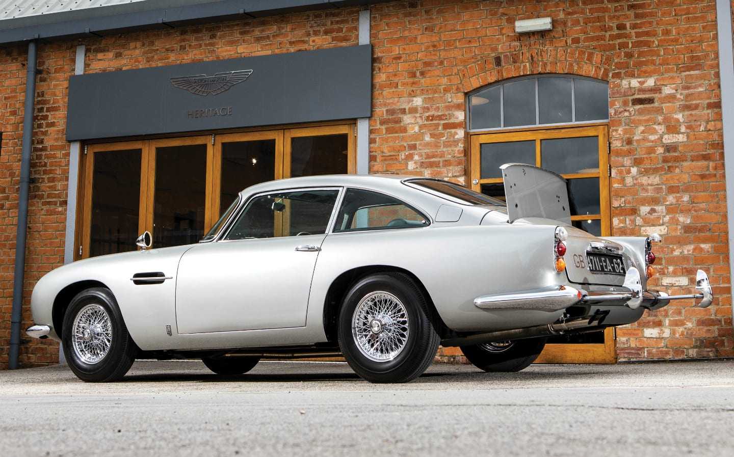 Τα έξι καλύτερα Bond cars