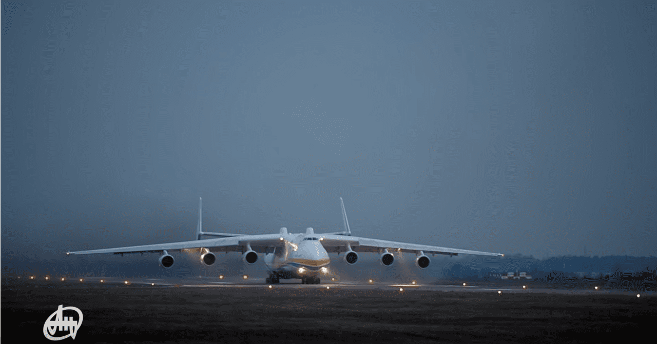 Самолет находящийся в полете преодолевает 225 метров. АН-124 Мрия. АН-225 Мрия кабина. АН-225 Мрия рампа. АН-225 «Мрия», первый полёт.