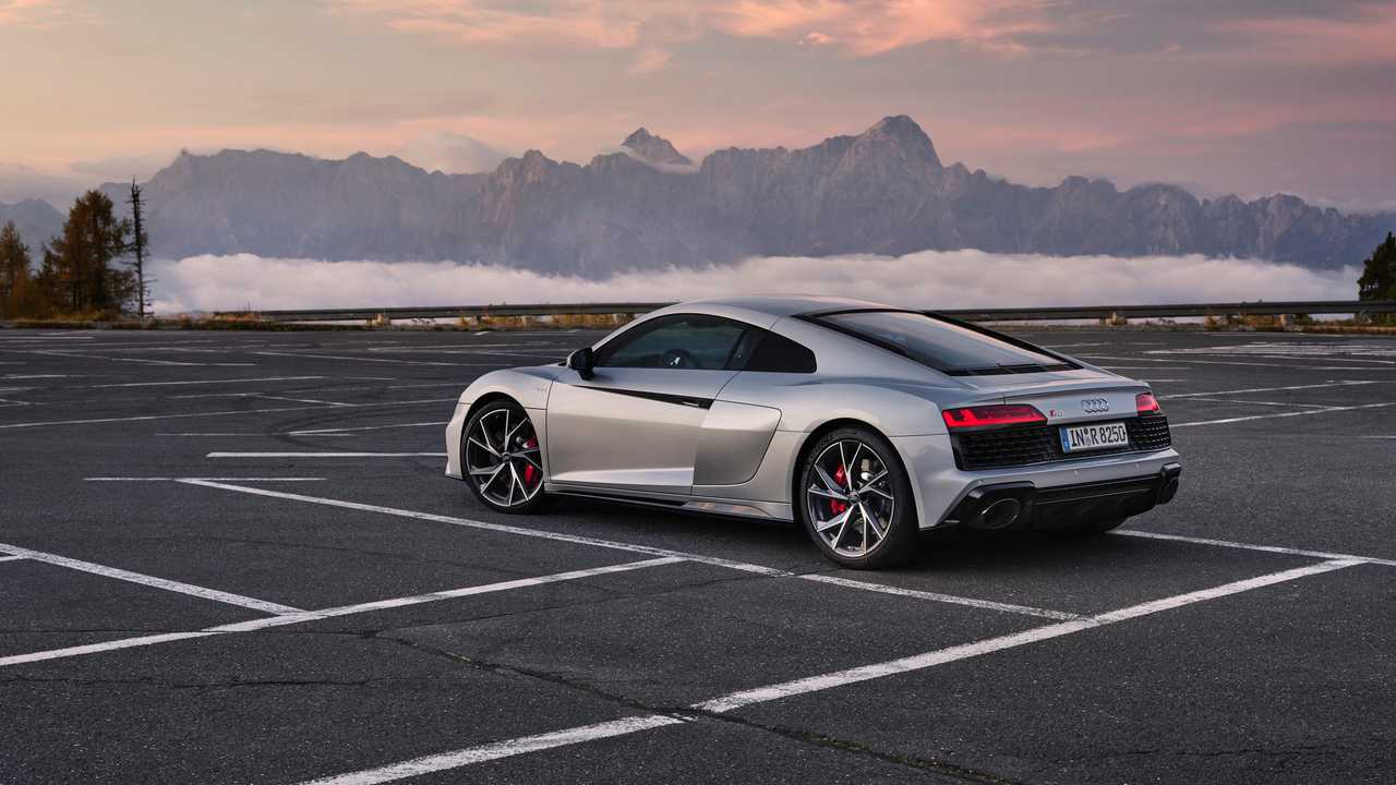 Audi makes the RWD R8