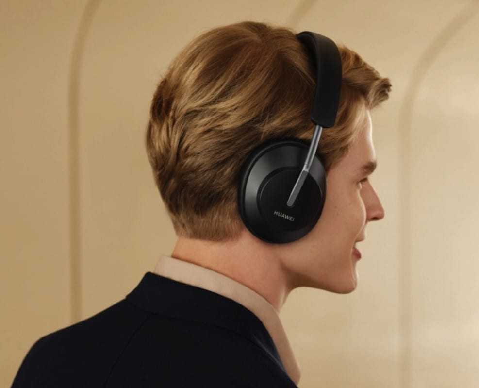 HUAWEI FreeBuds Studio