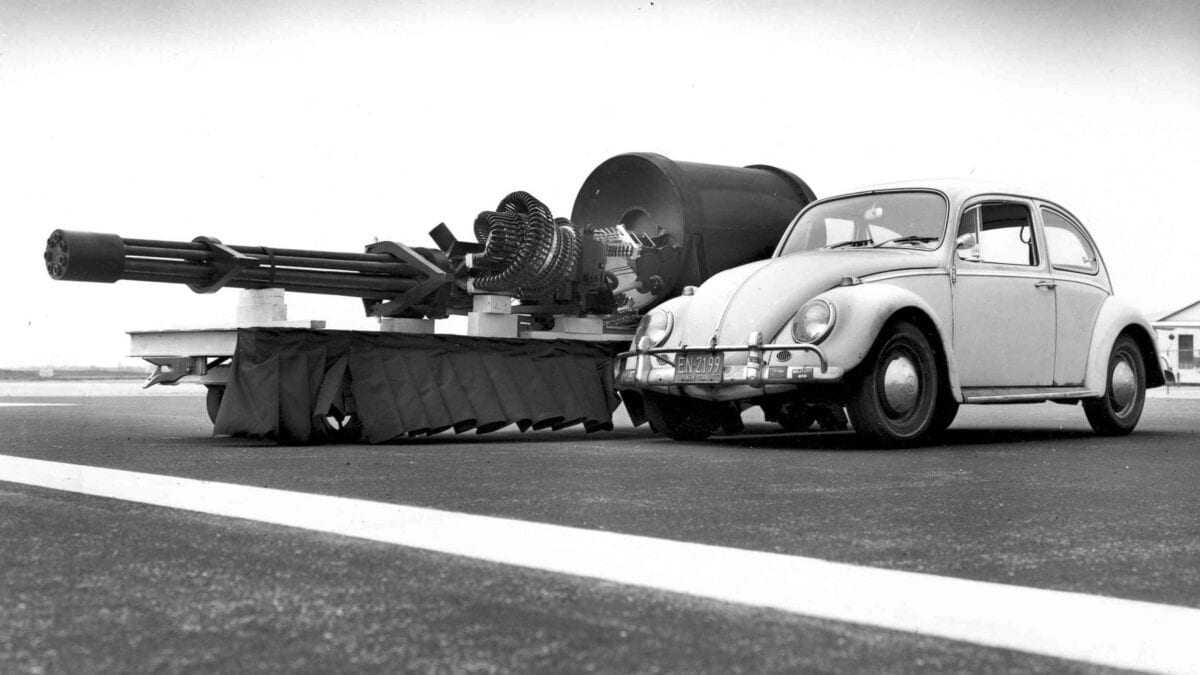 Εντυπωσιακό βίντεο λειτουργίας του GAU-8 Avenger