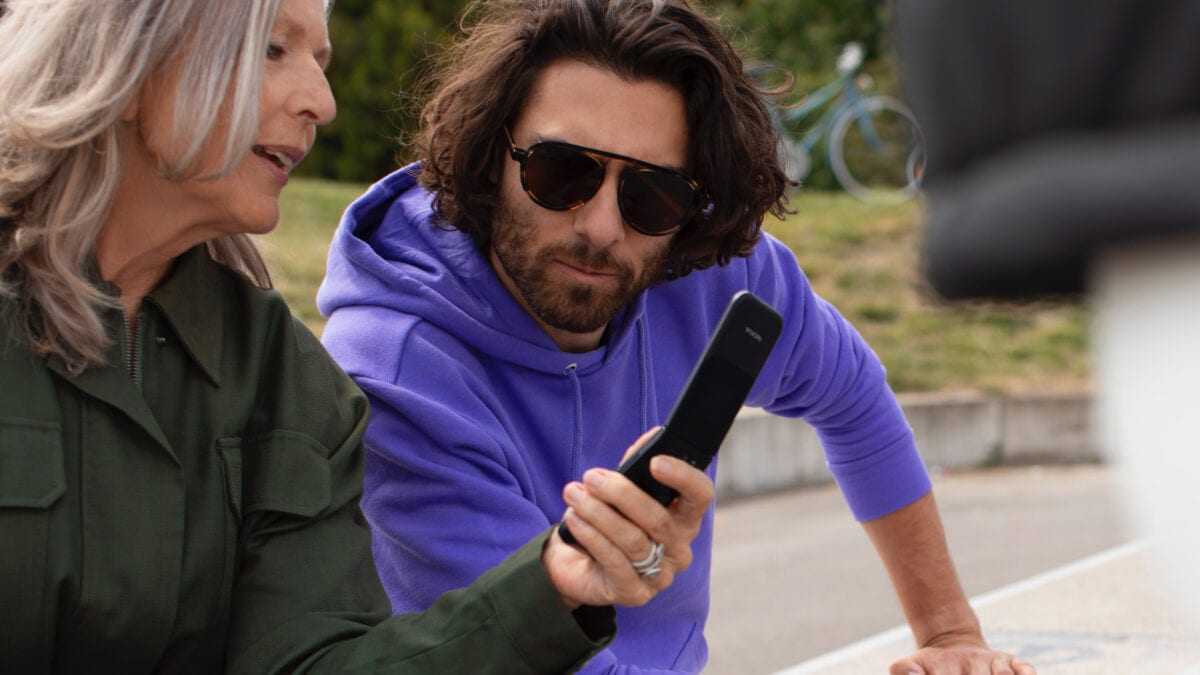 Το νέο Nokia 2720 V Flip