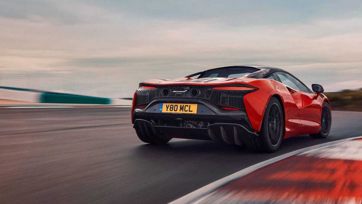 2021 McLaren Artura