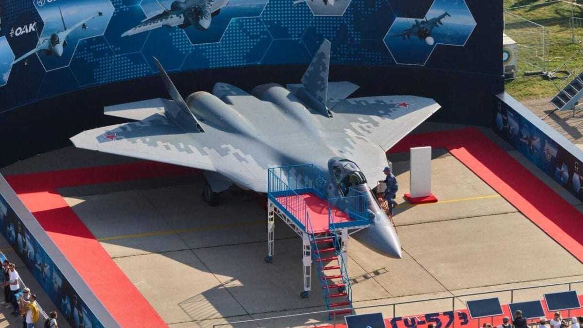 Κατασκευάζοντας το 5ης Γενιάς Su-57 Felon μαχητικό