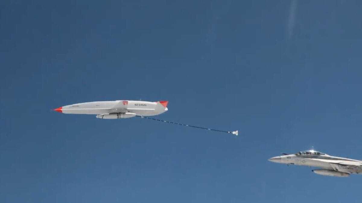 Ρομποτικό MQ-25 – Πρώτη δοκιμή ενάεριου ανεφοδιασμού για το Unmanned Tanker