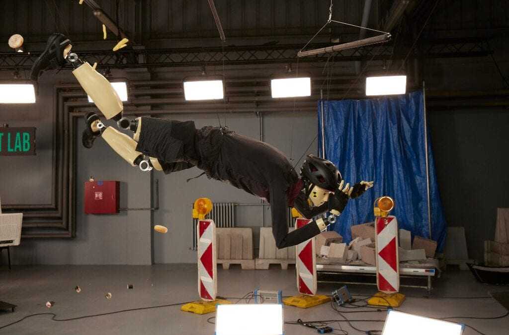 Δείτε το καταπληκτικό Traffic Dummies Speed Racer