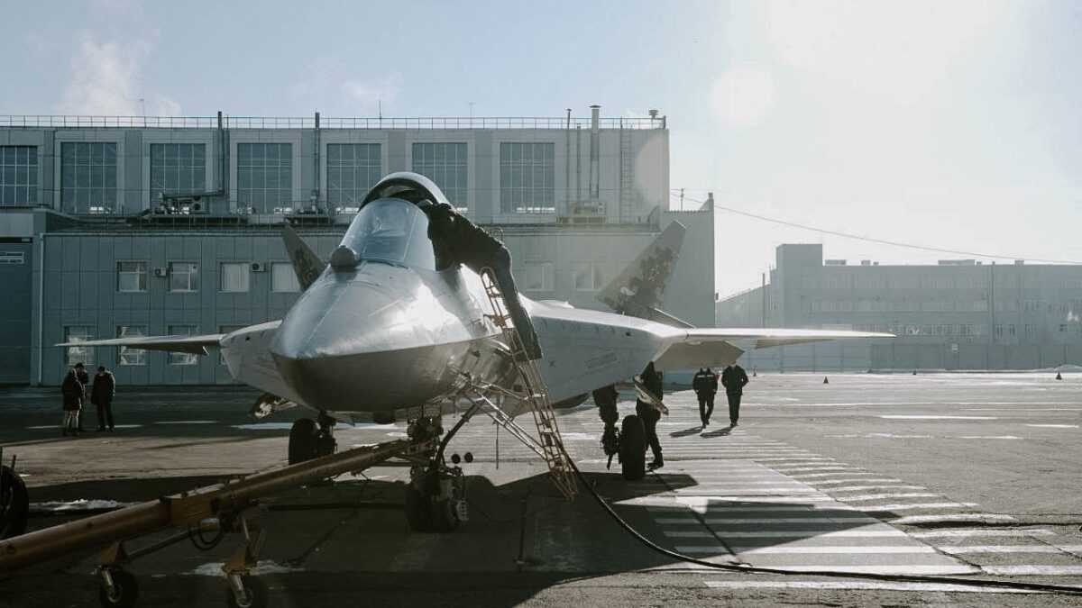 Κατασκευάζοντας το Super Su-57