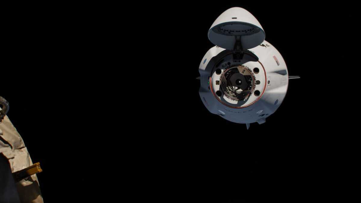 To διαστημικό… ταξί της Crew-3 Mission έφτασε στον ISS