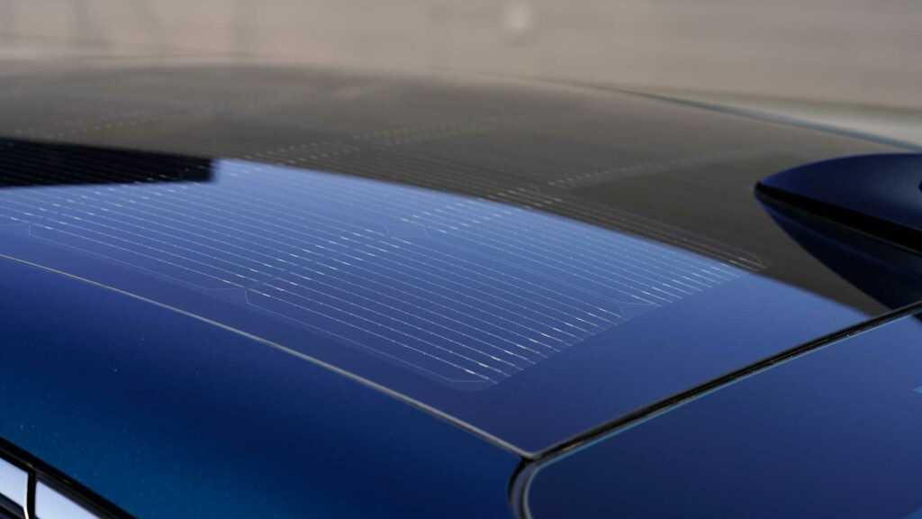 Ηλιακοί συλλέκτες σε οροφές για αυτοκίνητα