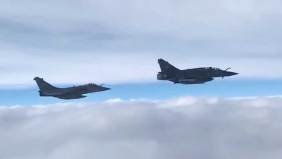 Ρωσικά SU-27 αναχαιτίζουν γαλλικά Rafale + Mirage 2000