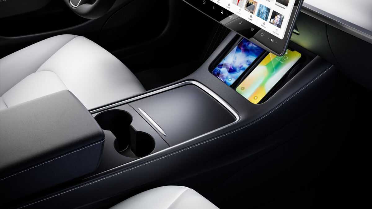 2022 Tesla Model 3 + Model Y