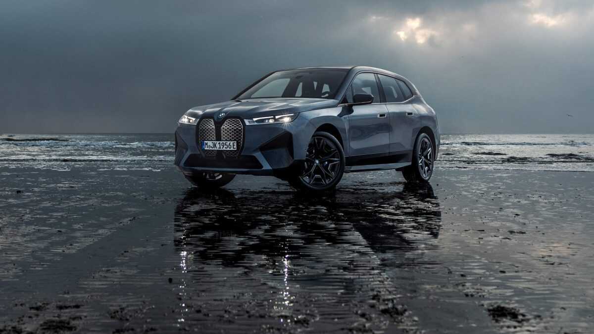 CES 2022 – BMW iX M60