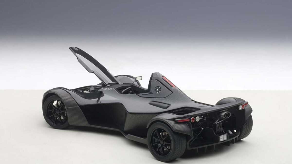 Kanye West “Yemobile”