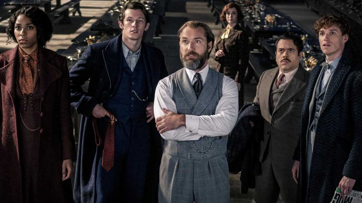 Fantastic Beasts: The Secrets of Dumbledore – Official Trailer 2