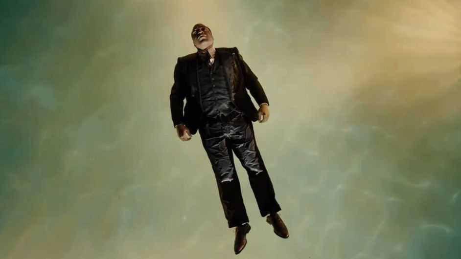 The Man Who Fell To Earth – Sneak Peek