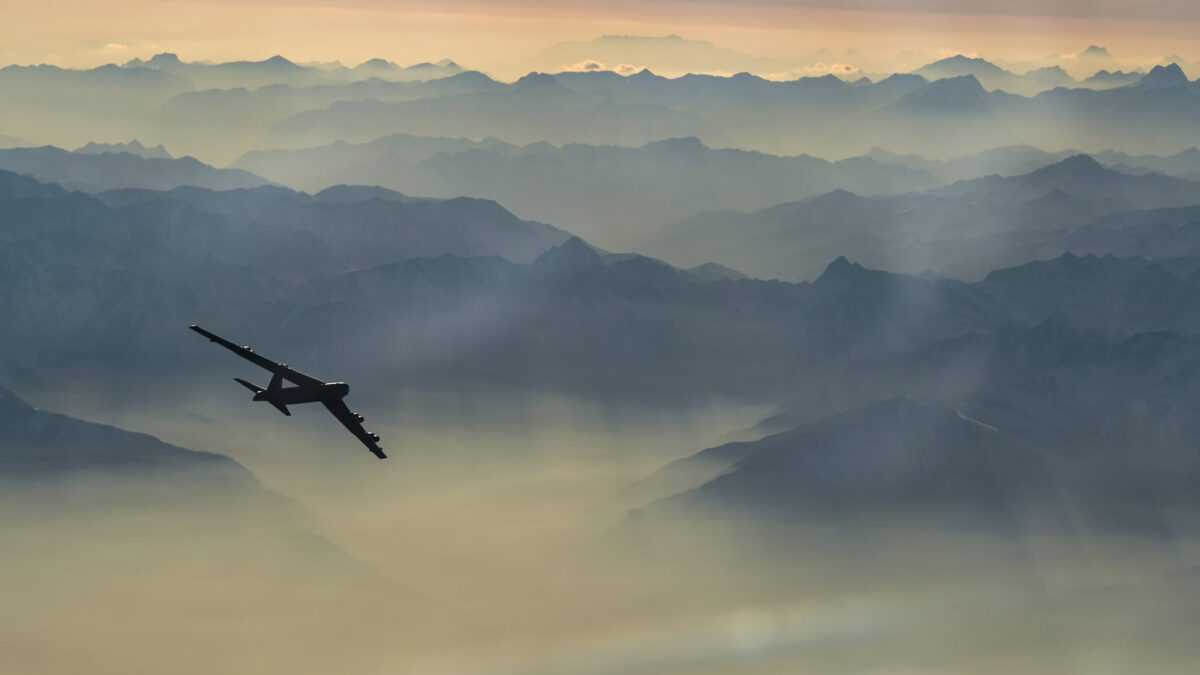 Ελληνικά F-16 δίπλα σε πανίσχυρα B-52