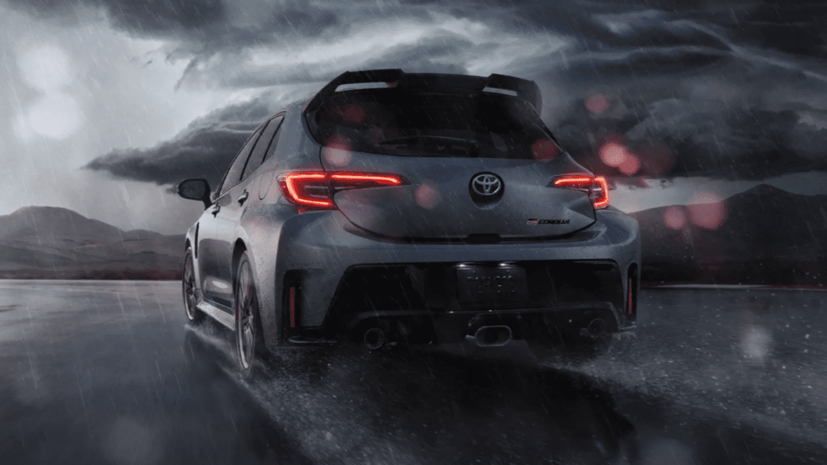 2023 Toyοta Gazoo Racing (TGR) GR Corolla