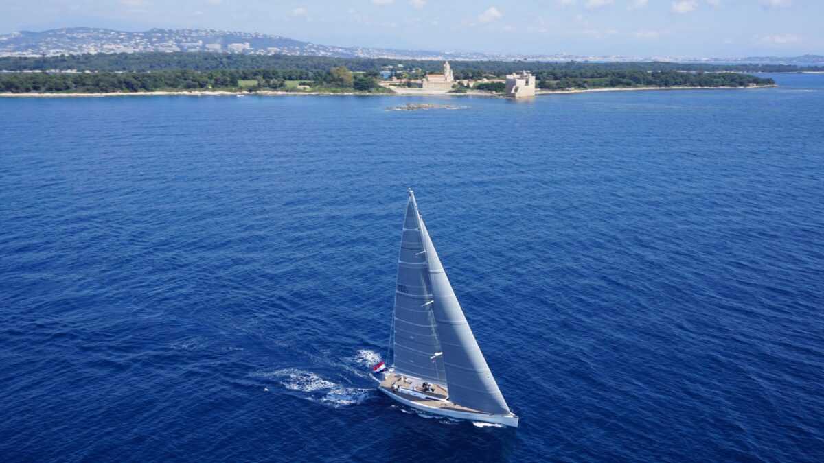 “XERES” – το 70′ Luxury Sailing Yacht