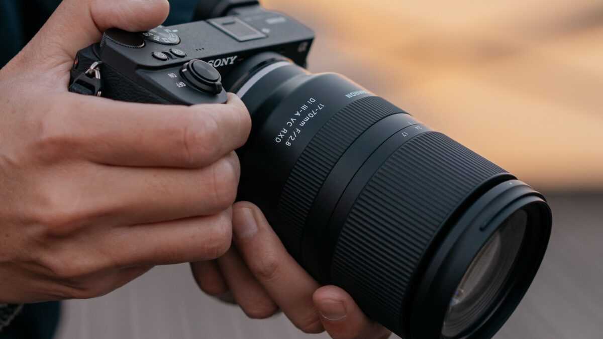 Ο 17-70mm F2.8 Tamron φακός για FUJIFUILM και Sony