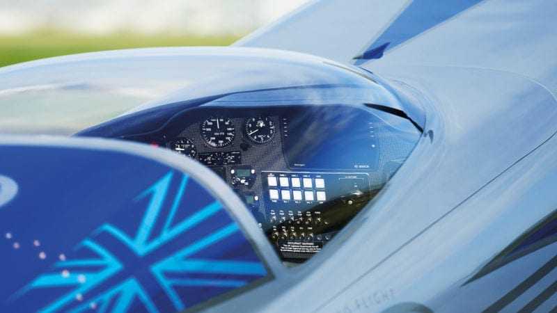 Υβριδική τεχνολογία για ηλεκτρικά αεροσκάφη από τη Rolls-Royce
