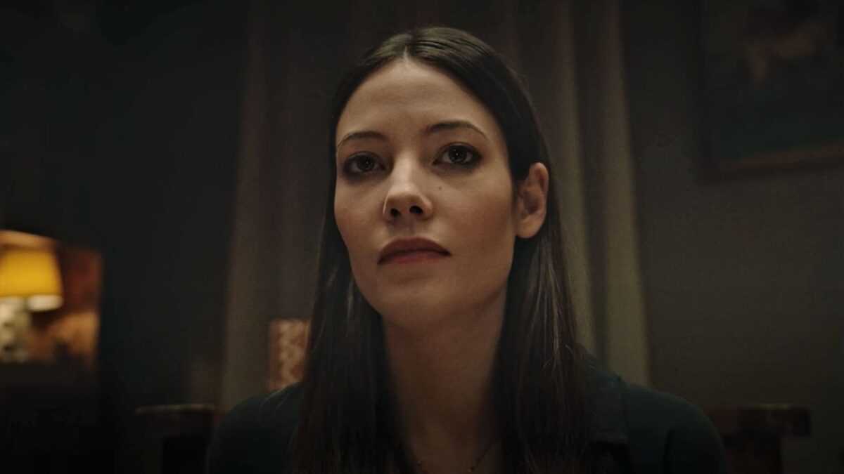 The Girl in the Mirror – official trailer