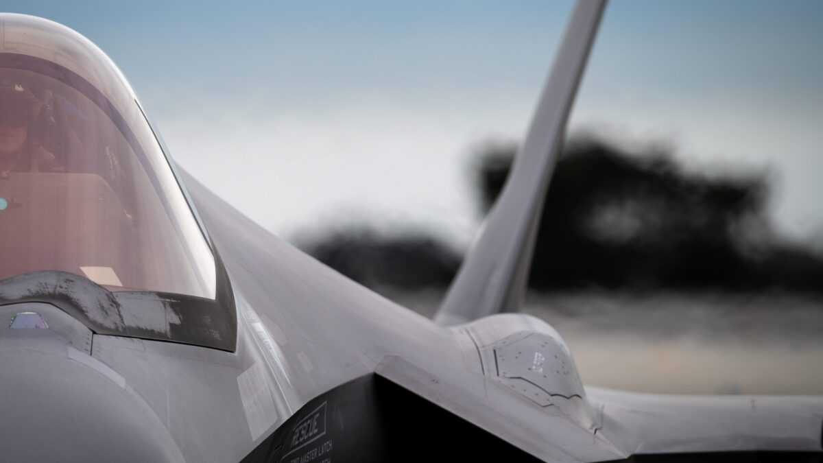 Απίστευτη πρώτη επίδειξη του F-35 Lightning Demo Display στην Ευρώπη