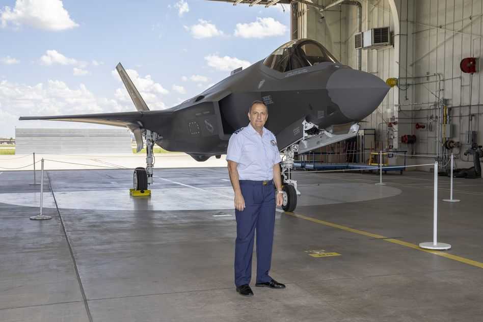 Επίσκεψη Αρχηγού ΓΕΑ στις ΗΠΑ και ενημέρωση για F-16 Viper, Block-50 και F-35