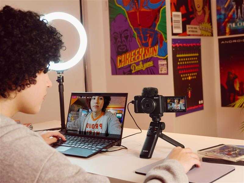 Η νέα Sony ZV-1F vlogging κάμερα