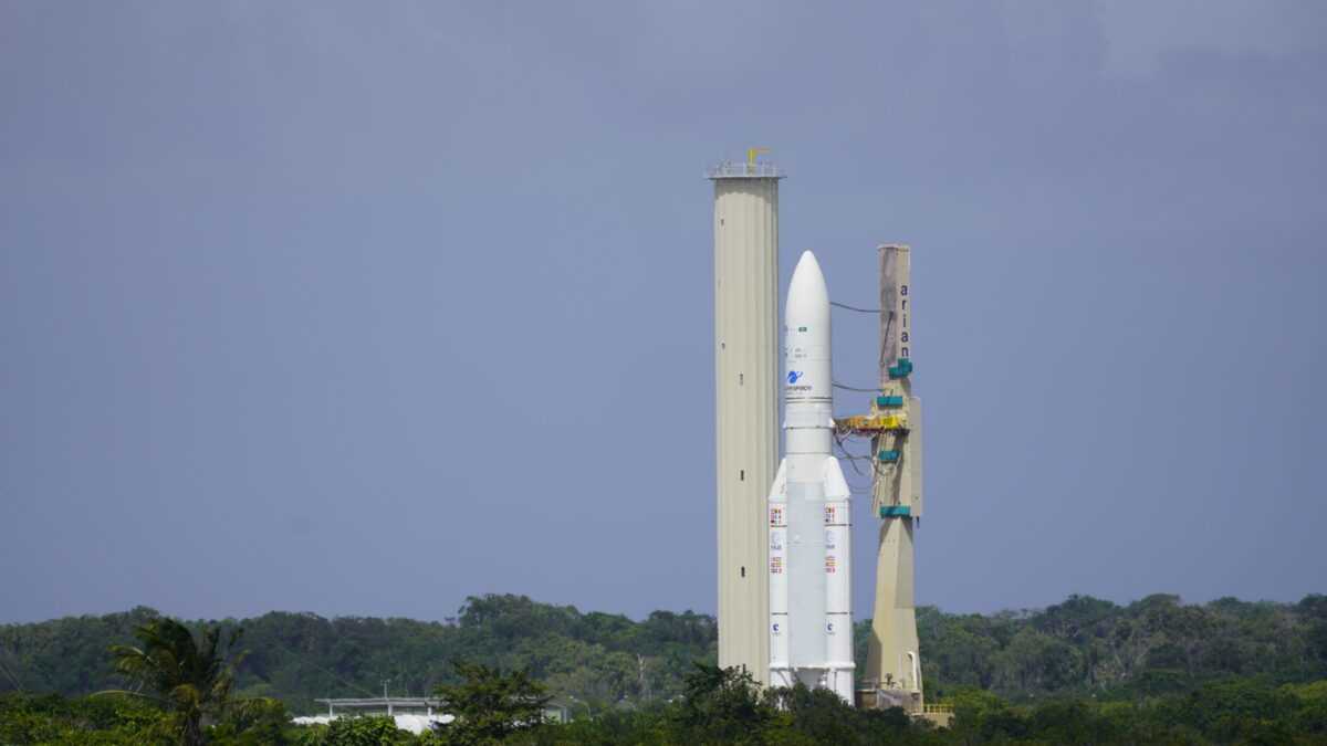 Τέλη 2025 με αρχές 2026 η εκτόξευση του νέου δορυφόρου Hellas Sat 5