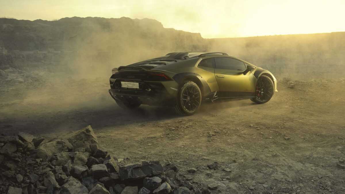 2023 Lamborghini Huracán Sterrato