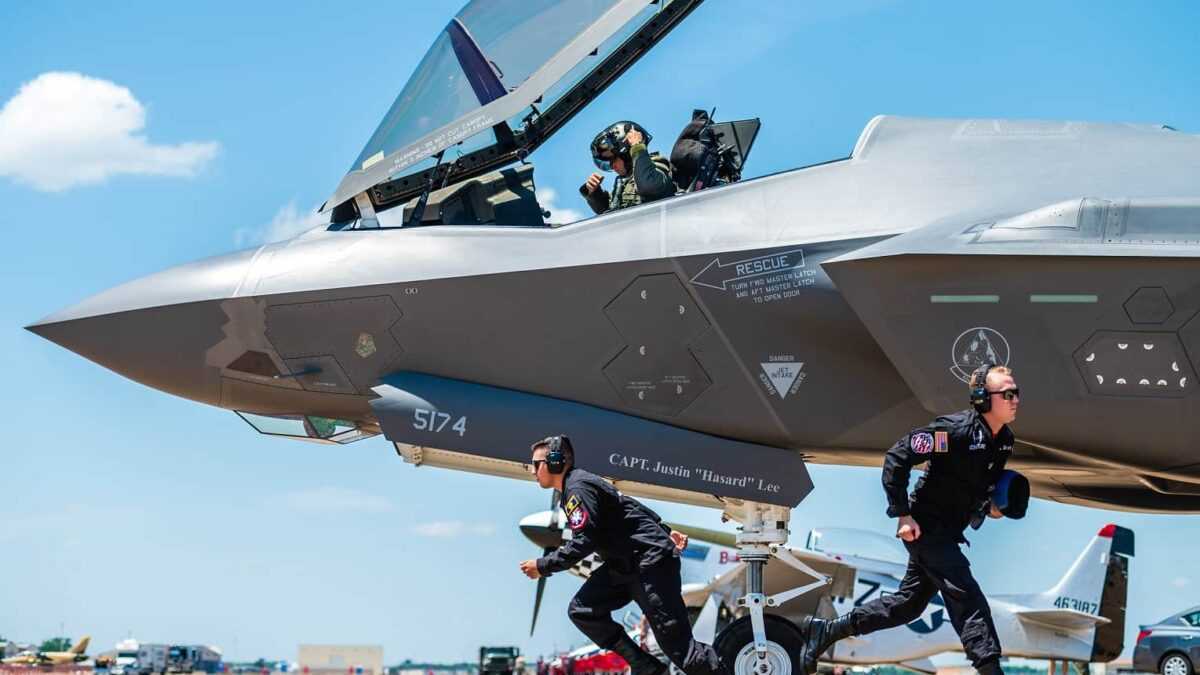 Μεγάλη αναβάθμιση με νέο ραντάρ για τα F-35