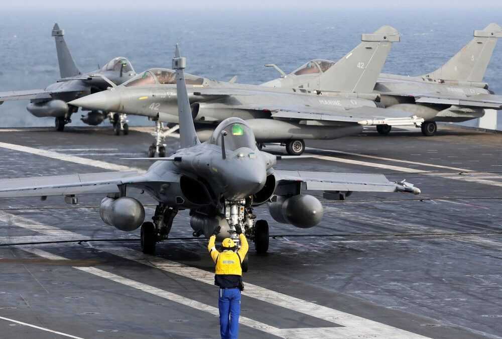 Μια ημέρα πάνω στο Charles de Gaulle