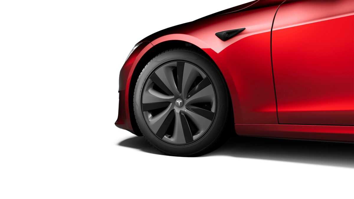 Νέο Tesla Ultra Red