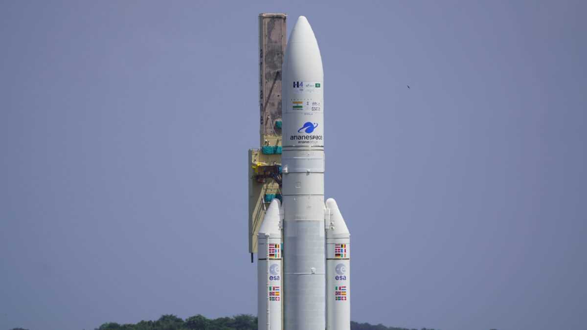 Άνοιξαν οι συμμετοχές της Hellas Sat για φοιτητές Ελλάδας και Κύπρου