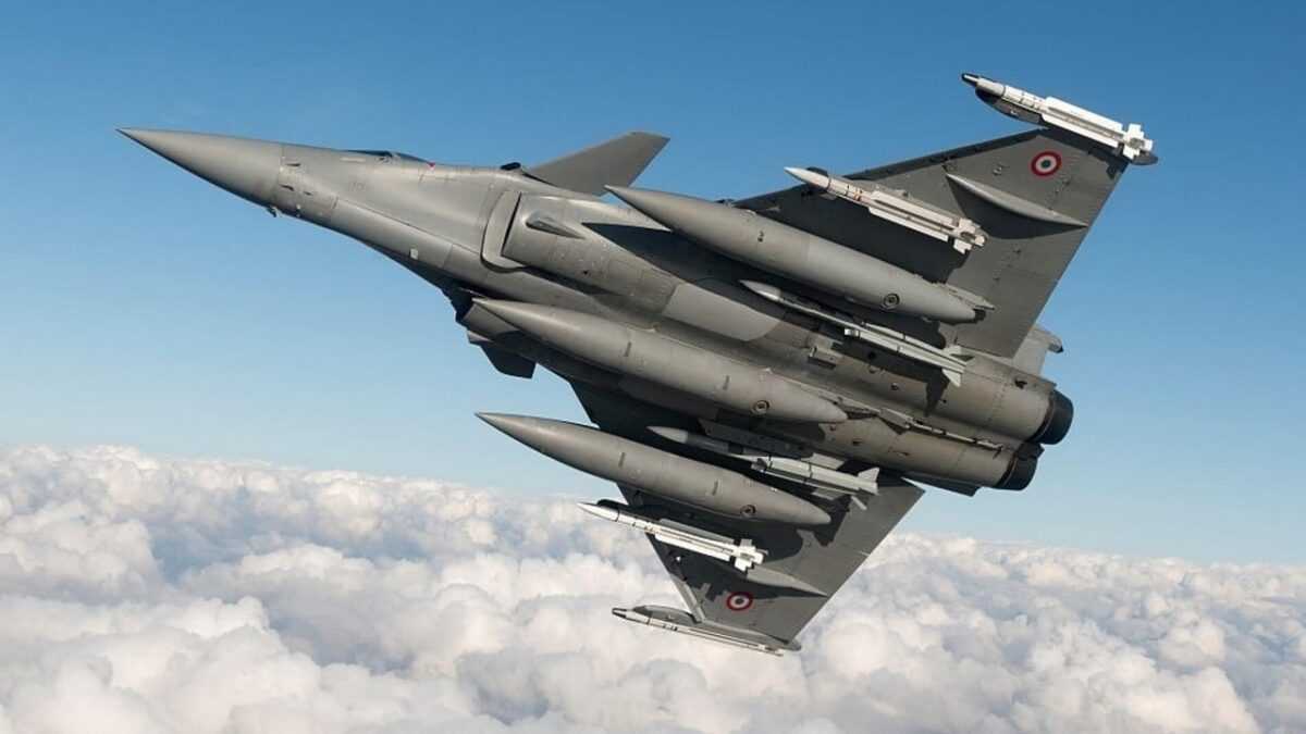 Στον αέρα του Paris Airshow το Dassault Rafale