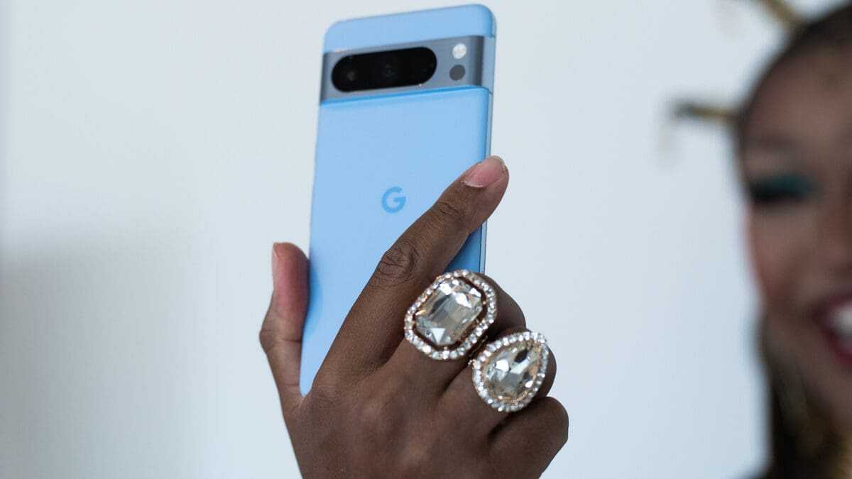 Τα νέα Google Pixel 8 και Pixel 8 Pro