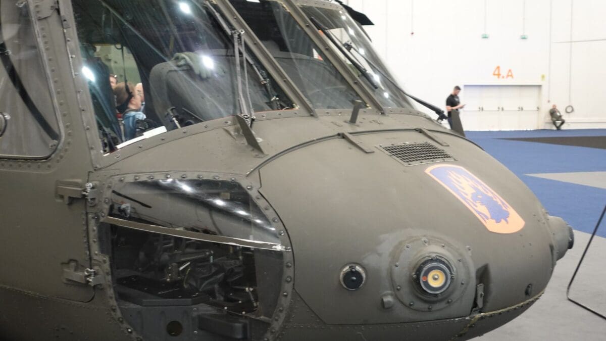 Το πρόγραμμα για 35 ελληνικά Βlack Hawk