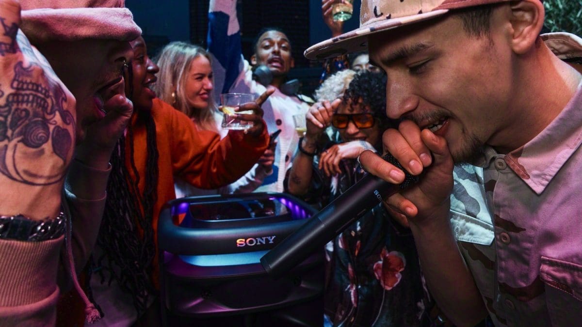 Η νέα σειρά ηχείων και ακουστικών Sony ULT POWER SOUND