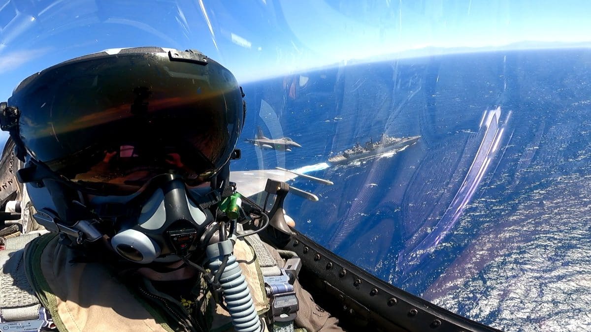 Σε συνεκπαίδευση με Φρεγάτα Brandenburg η ΠΑ