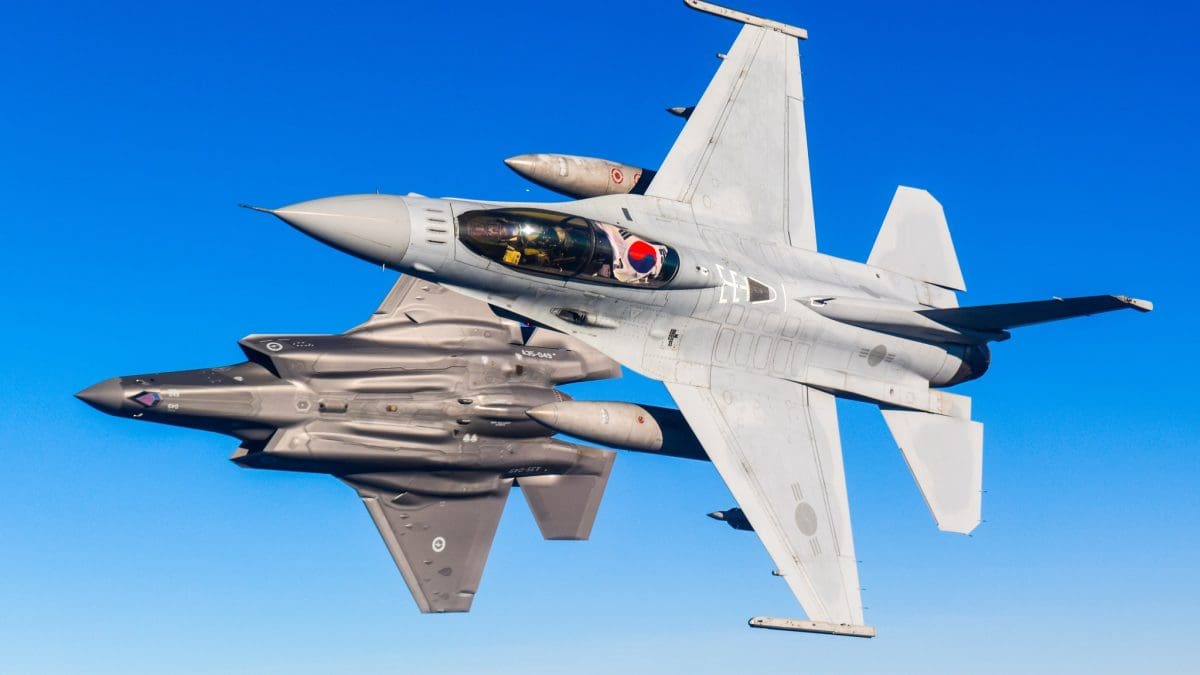 Exercise Pitch Black 24